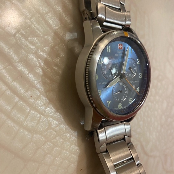 Swiss military chronograph - Picture 8 of 11